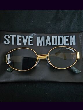 Steve Madden, Mystie Sunglasses, Gold Metal Frame With Dark Green Lenses